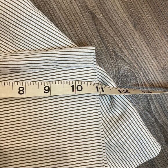 Attention Olive Green Striped Stretch Bermudas 10 - Picture 5 of 7